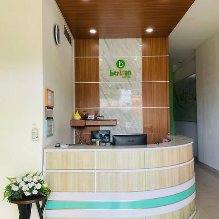 Berlian Hotel Енде Екстериор снимка