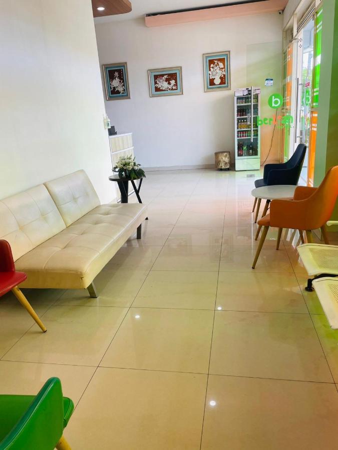 Berlian Hotel Енде Екстериор снимка